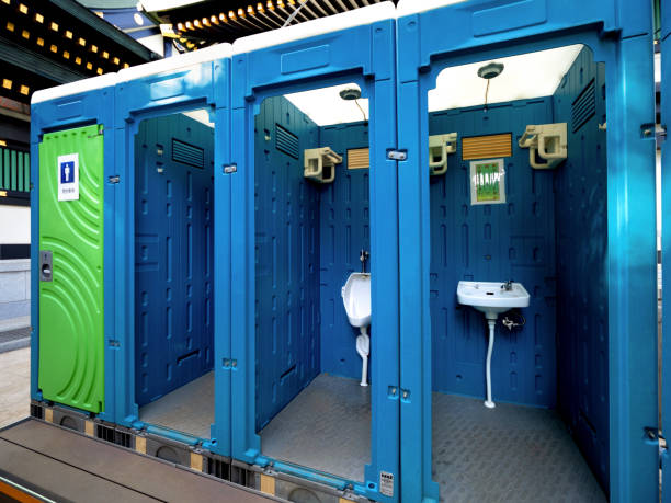 Best Porta potty delivery and setup  in Holly Springs, MS